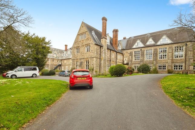 Devon House Drive, Newton Abbot TQ13 2 bed apartment for sale
