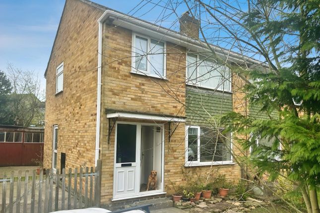 Bachelor Drive, Harrogate, HG1 3EH 3 bed semi