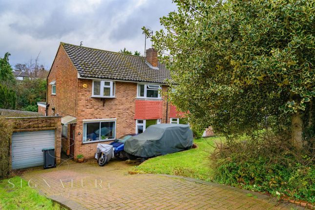 Kindersley Way, Abbots Langley 3 bed semi