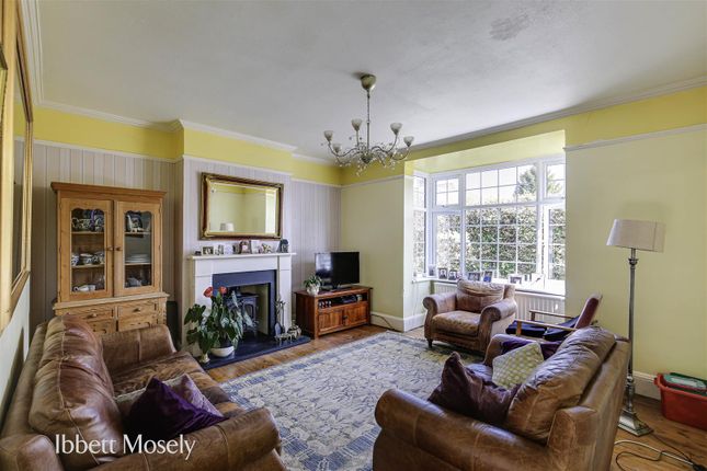 Paynesfield Road, Tatsfield TN16 3 bed semi