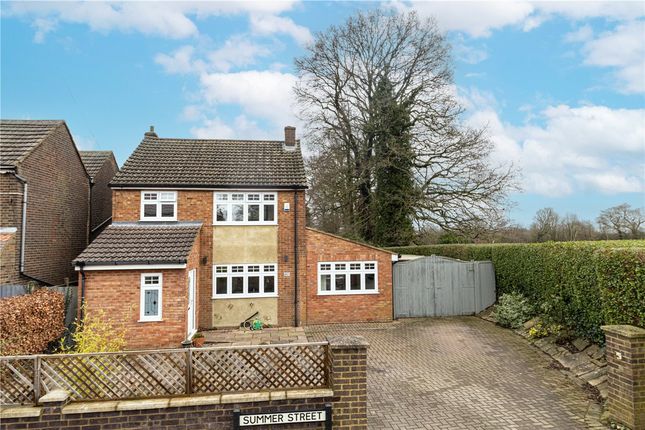 Summer Street, Slip End, Luton, LU1 3 bed detached house for sale