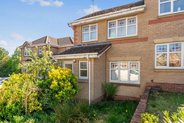 2 Perrays Grove, Dumbarton, G82 5HY 3 bed semi