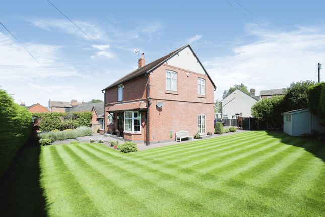 South Street, Atherstone 4 bed detached house for sale