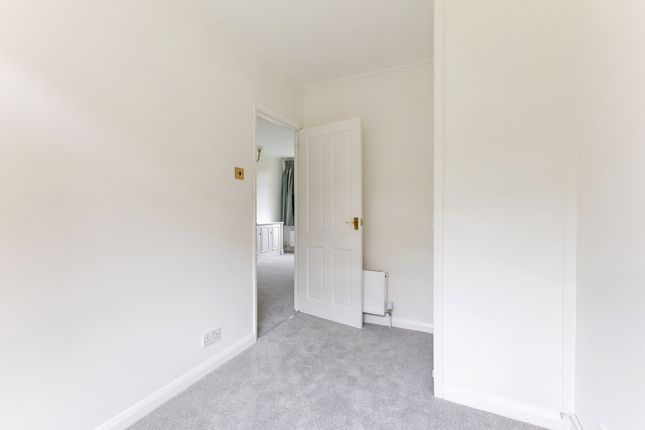 3 bedroom flat for sale