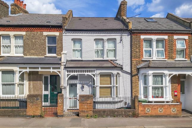 Doggett Road, Catford, London, SE6 3 bed terraced house for sale