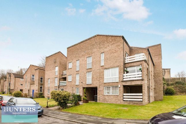 Frizley Gardens, Frizinghall... 1 bed flat for sale