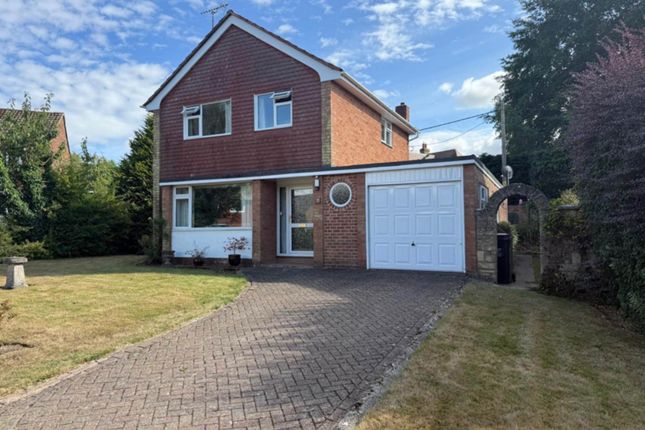 Elcot Close, Marlborough, SN8 2BB 3 bed detached house for sale