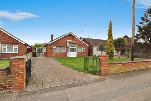 Station Road, Alresford, Colchester CO7 3 bed detached bungalow for sale