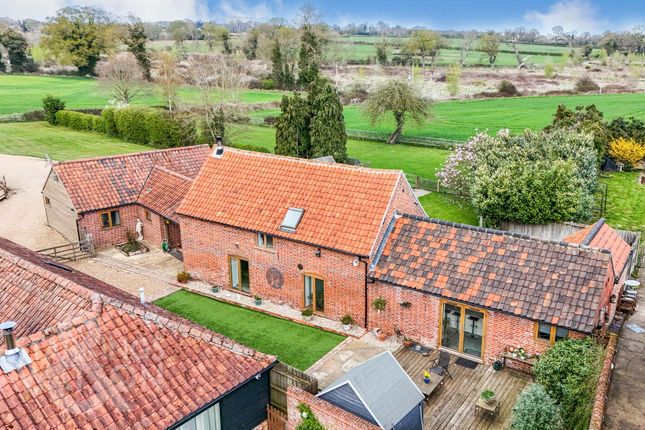 Vale Road, Norwich NR14 4 bed barn conversion for sale