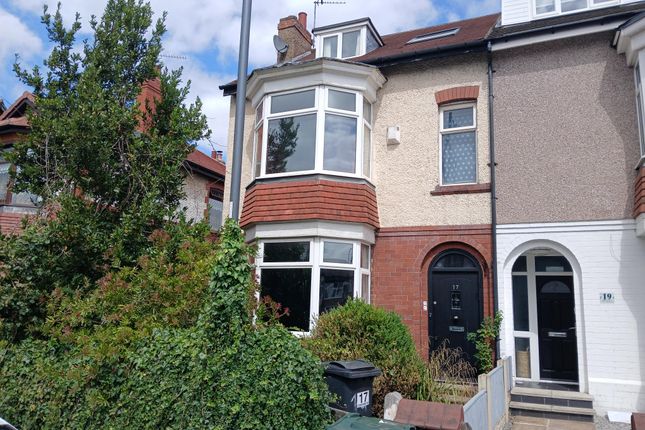 5 bedroom end of terrace house for sale