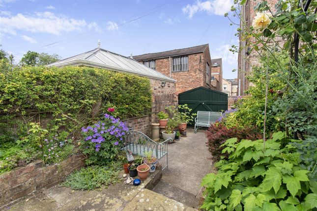 Portland Street, Off Gillygate 4 bed townhouse for sale