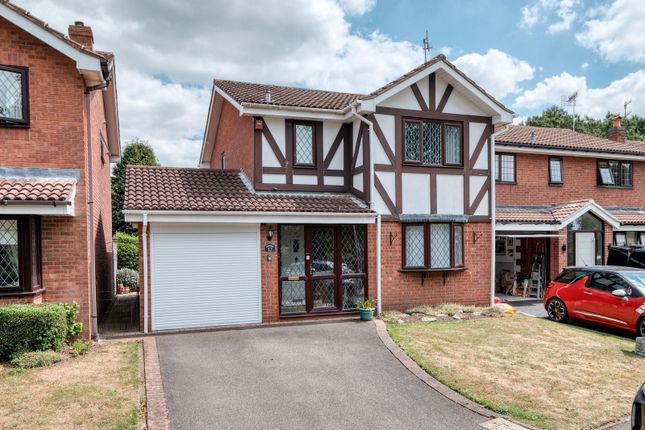 Roman Way, Bromsgrove, B61 0DT 3 bed detached house for sale
