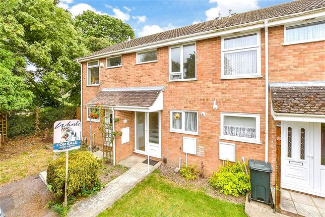 Bensted, Ashford, Kent 2 bed terraced house for sale