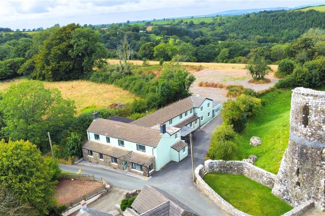 8 bedroom detached house for sale