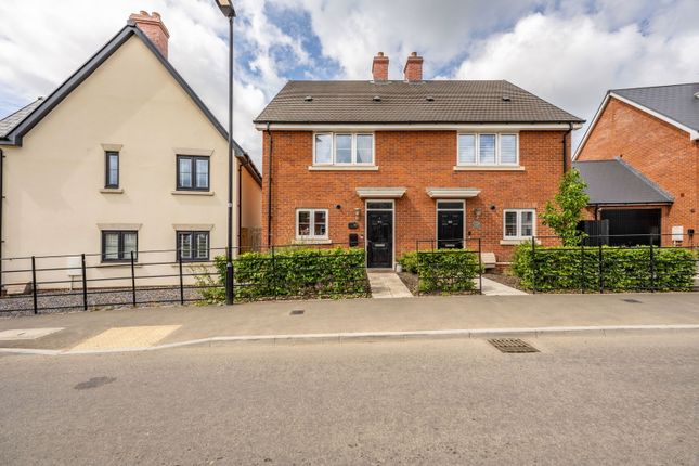 2 bedroom semi-detached house for sale