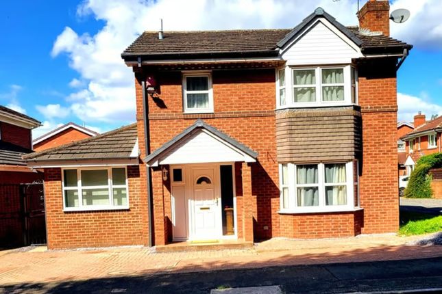 4 bed detached house