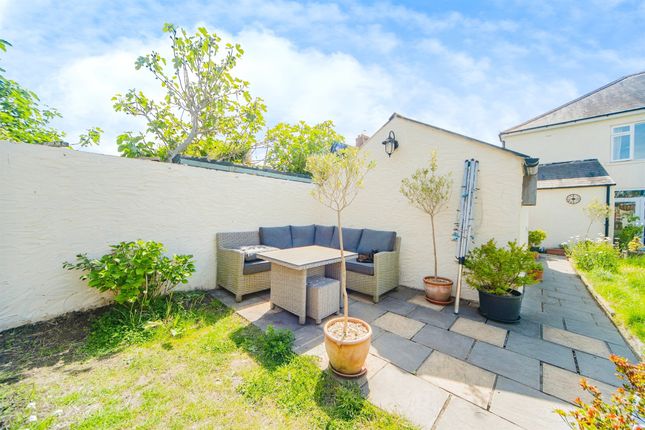 3 bed semi-detached house