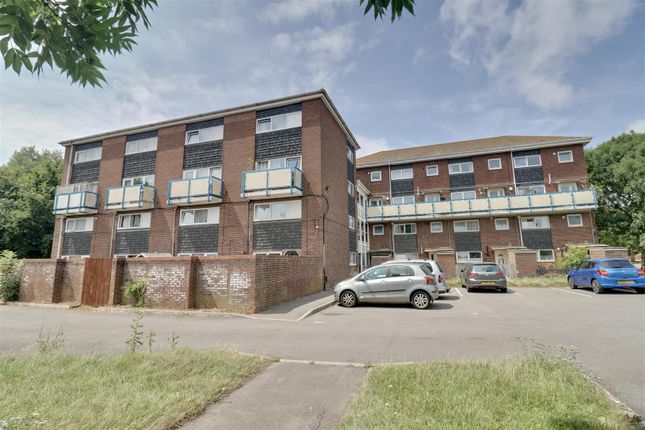 2 bedroom maisonette for sale