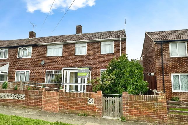 Wingham Close, Gillingham ME8 3 bed semi
