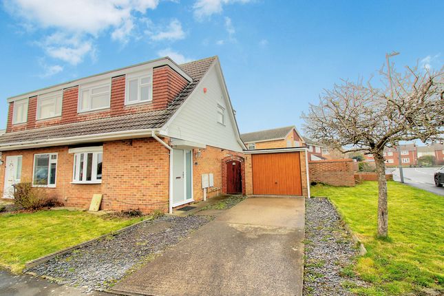 Edgewood Close, Bristol, BS30 3 bed semi