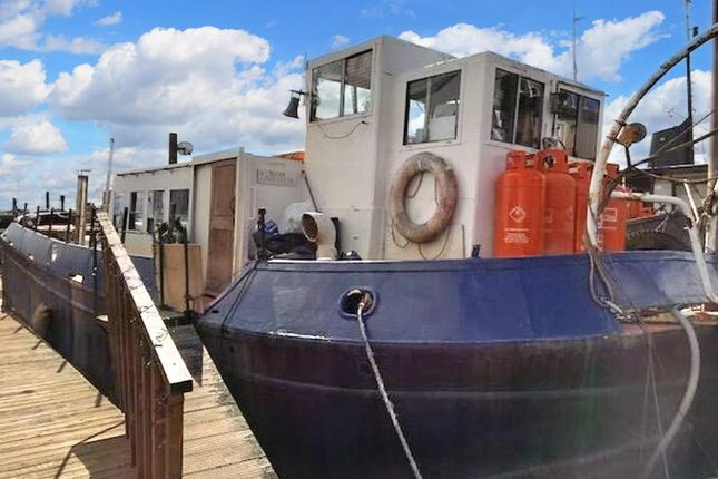 1 bed houseboat