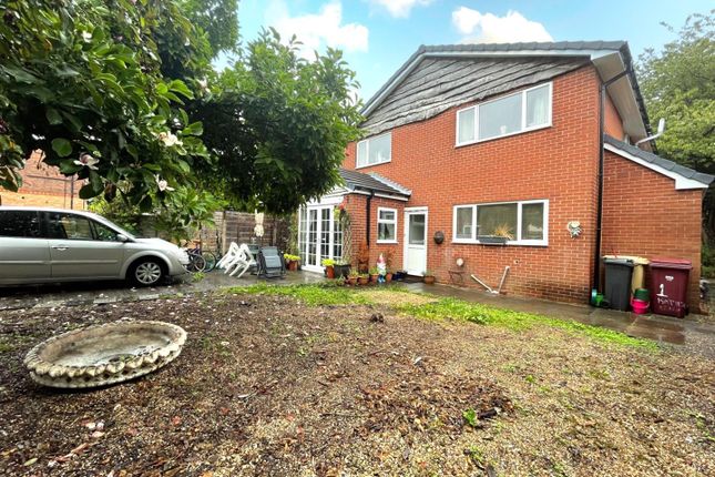 Matherbank, Westhoughton, Bolton 4 bed detached house for sale