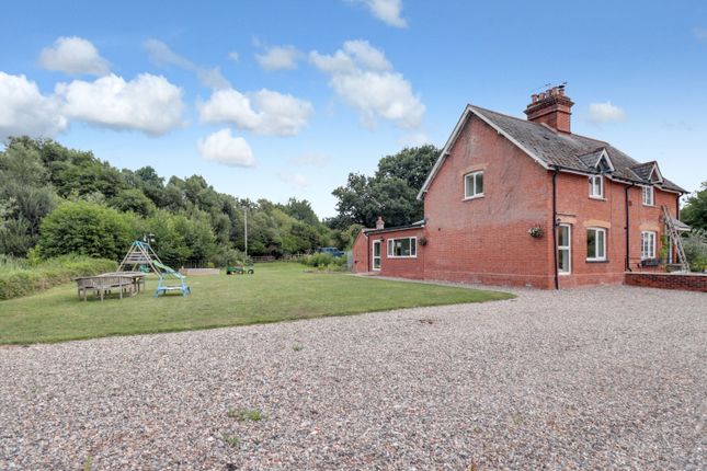 Marlborough Cottages, Clyst Honiton 2 bed semi