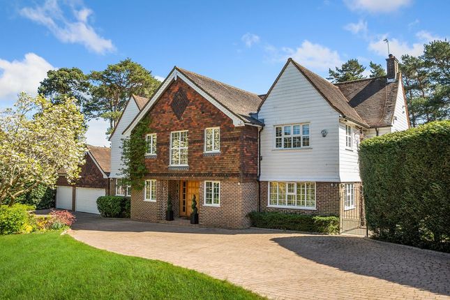 5 bedroom detached house for sale