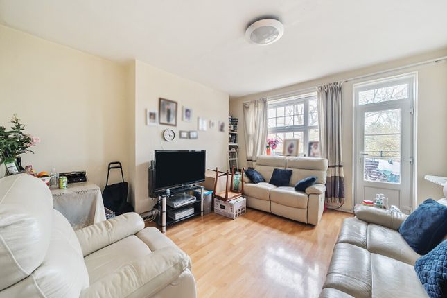 3 bed flat