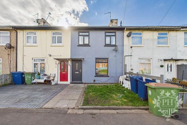 Britannia Place, Redcar, TS10 5LT 2 bed terraced house for sale
