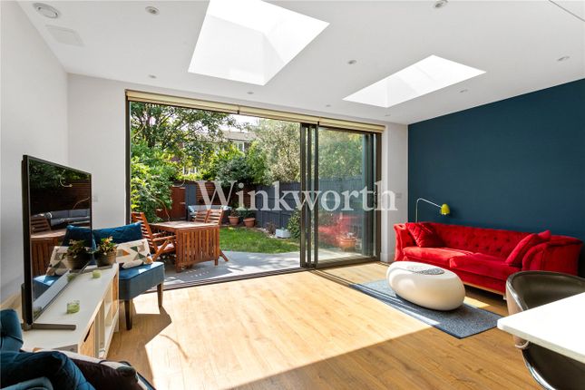 Dunbar Road, London, N22 3 bed terraced house for sale