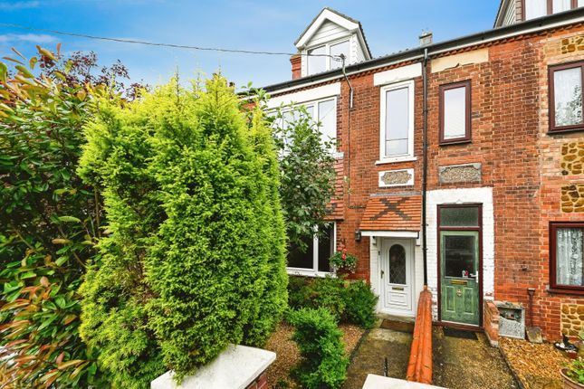 5 bed terraced house