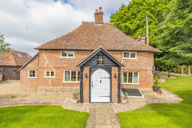 Stone Street, Petham, Canterbury, CT4 3 bed semi