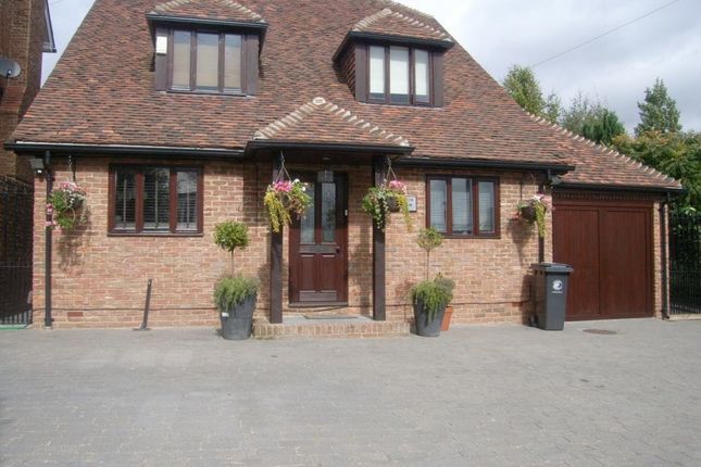 Ivy Chimneys, Epping, CM16 4 bed detached house for sale