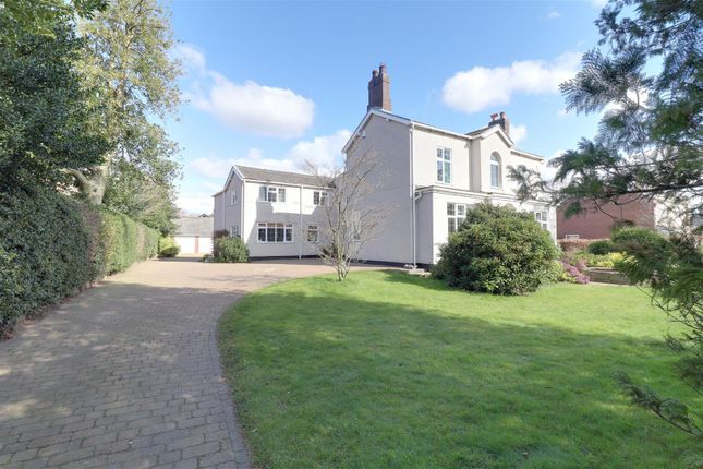 Dunnocksfold Road, Alsager 4 bed detached house for sale