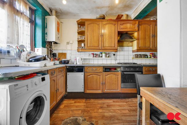 Peterborough Road, Leyton E10 3 bed terraced house for sale