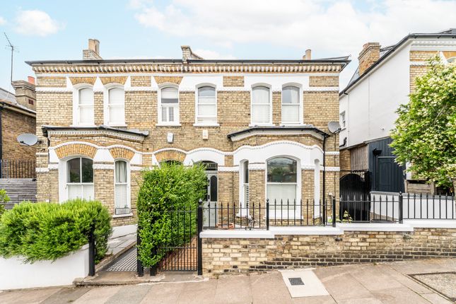 4 bedroom semi-detached house for sale