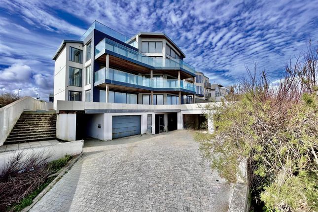 Droskyn Point, Perranporth 9 bed house for sale