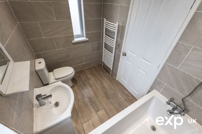 Petersmith Drive, Newark NG22 3 bed semi