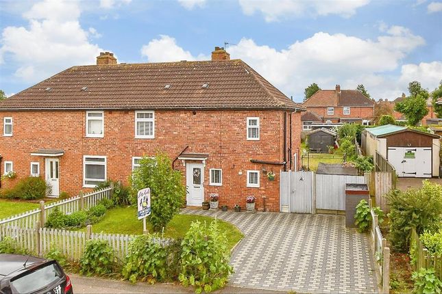 Hyde Place, Aylesham, Canterbury, Kent 3 bed semi