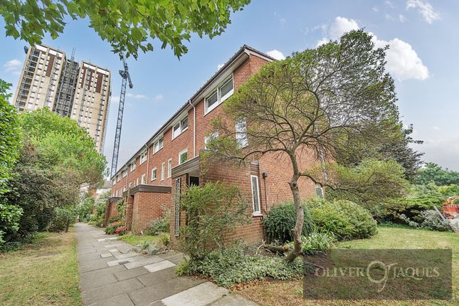 Regent Square, London, E3 2 bed maisonette for sale