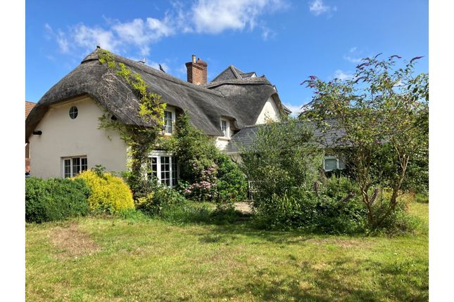 4 bedroom semi-detached house for sale