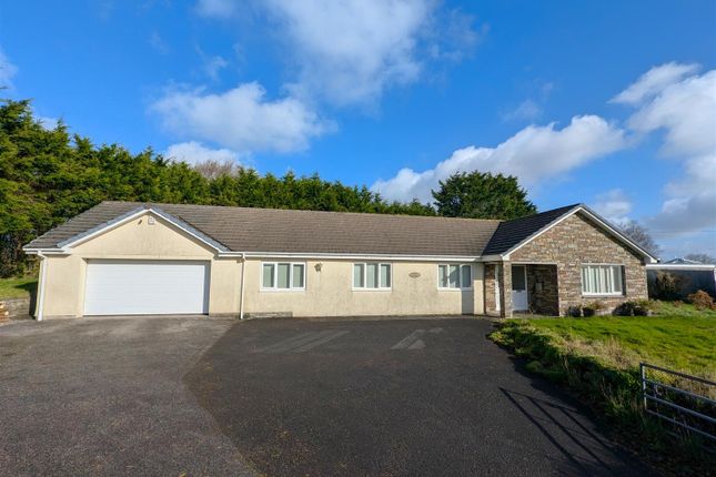 Beacon Road, Summercourt TR8 6 bed detached bungalow for sale
