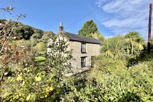 Penwartha, Perranporth 3 bed detached house for sale