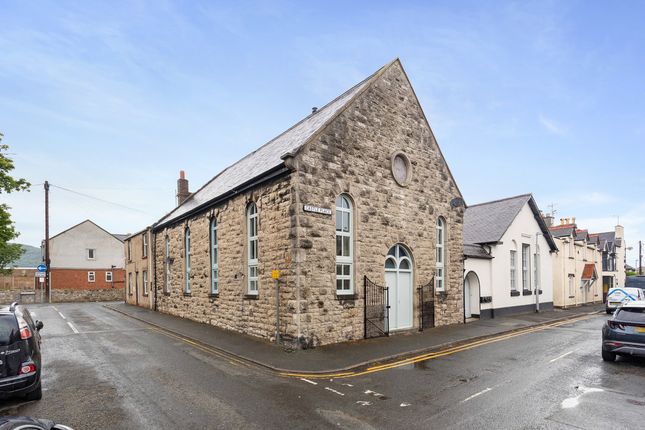 2 bedroom mews property for sale