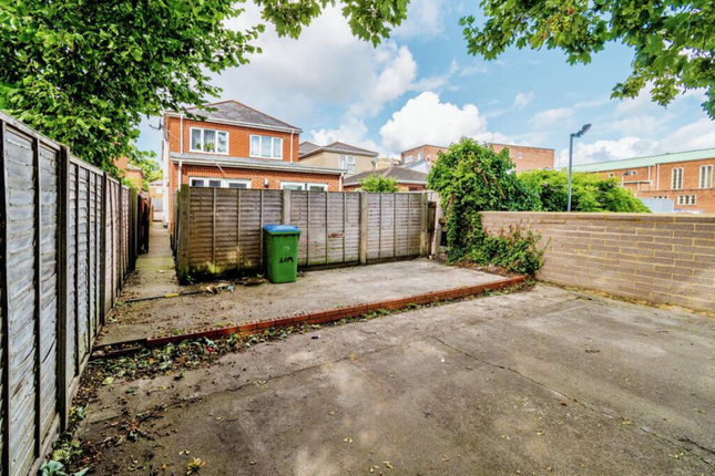 5 bed semi-detached house