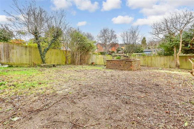 Orchard Way, Horsmonden, Tonbridge, Kent 4 bed detached house for sale