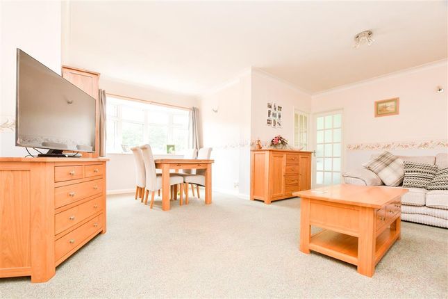 Medway, Crowborough, East Sussex 3 bed detached bungalow for sale