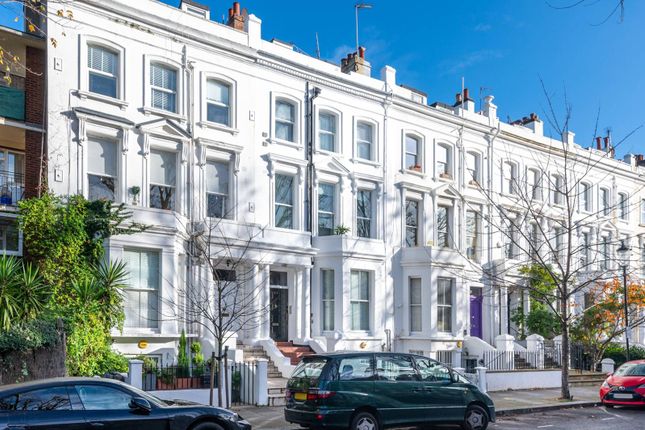 Russell Road, Kensington, London, W14 3 bed flat for sale