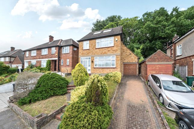 The Reddings, Mill Hill, London, NW7 4 bed detached house for sale